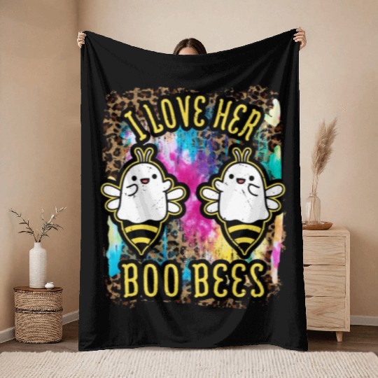 Halloween I love her Boo Bees Tie Dye Throw Blankets