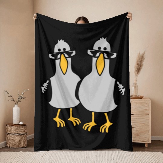 2 seagull friends team Throw Blankets