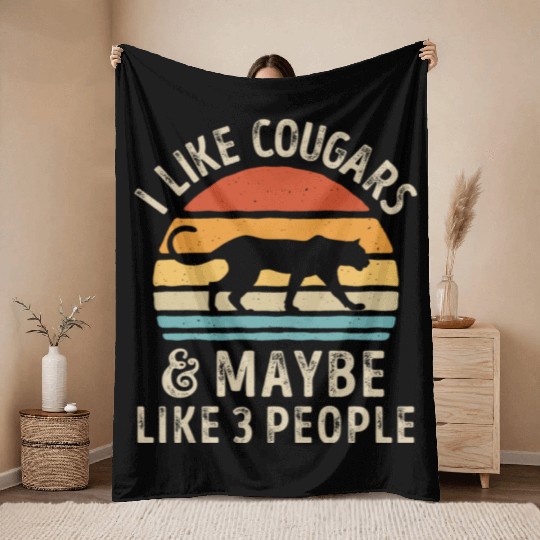 I Like Cougars and Maybe 3 People Retro Sunset Vin Throw Blankets