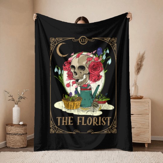 Florist Plants Tarot Card Occult Club Gothic Throw Blankets