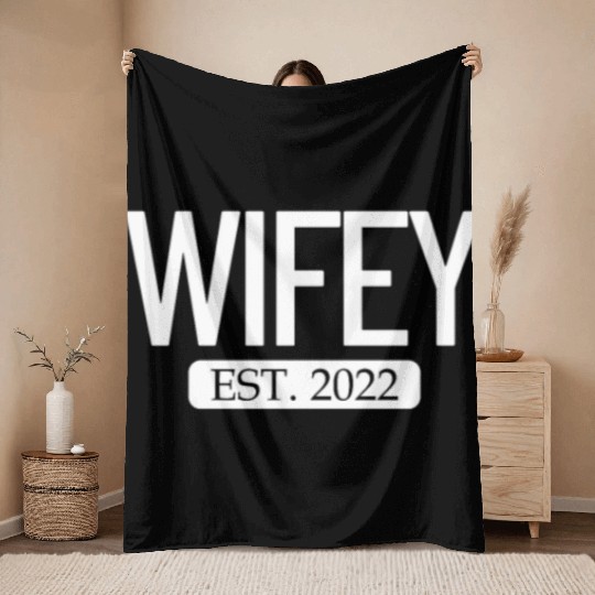 Wifey Est. 2022 Matching Couple Newlywed Marriedwi Throw Blankets