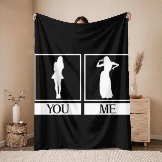 You: Normal Woman Me: Belly Dancer - Belly Dance Throw Blankets
