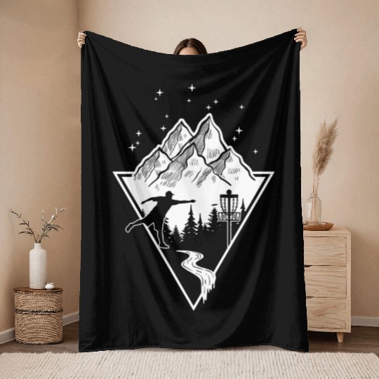 Disc Golf - Disc Golfing Player Ultimate Frisbee Throw Blankets