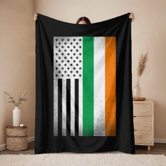Ireland Design for proud Irish Americans Throw Blankets