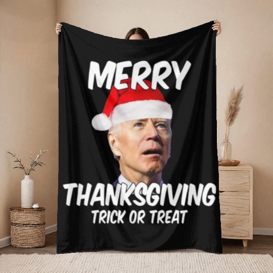 sarcastic funny merry thanksgiving trick or treat Throw Blankets