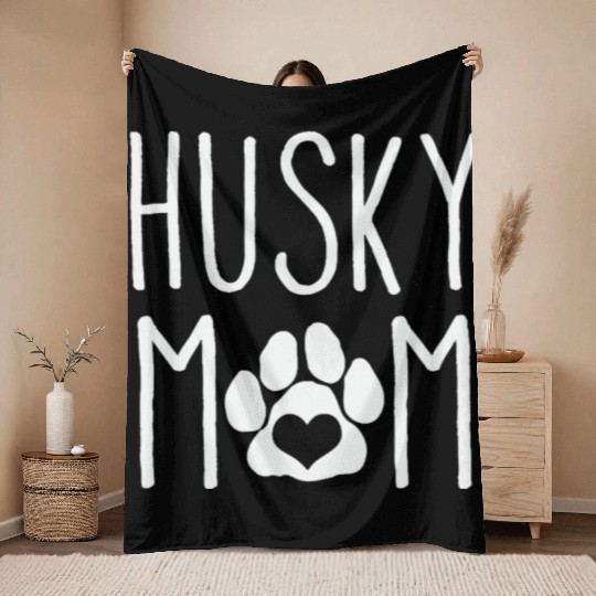 Husky Mom Dog Lover For Mothers Day Throw Blankets