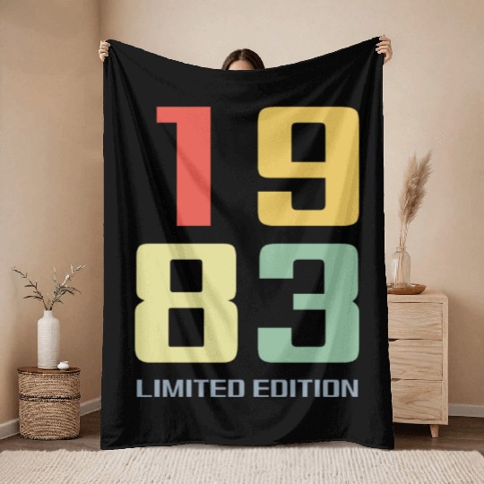 40 Years Vintage 1983 Retro 40th Birthday Throw Blankets