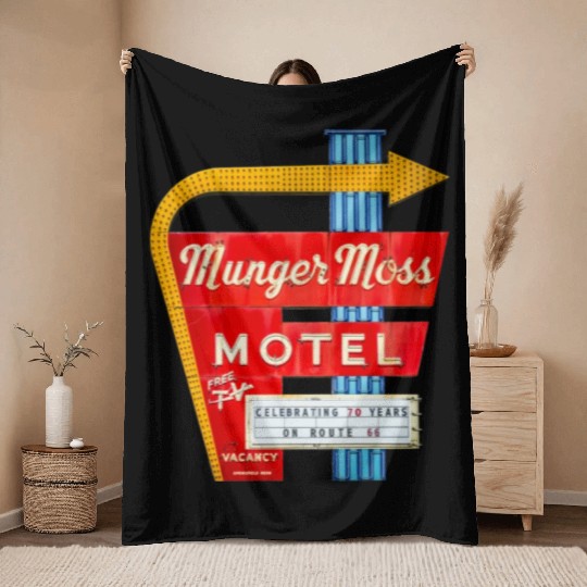 Munger Moss Motel Sign Route 66 Lebanon MO Throw Blankets