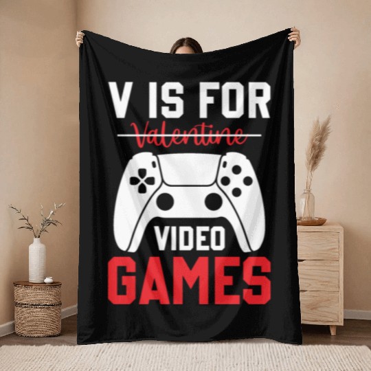 i love my girlfriend & boyfriend Outfits Throw Blankets