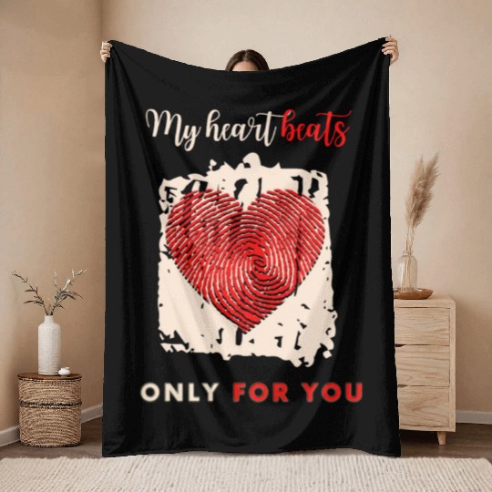 My heart beats only for you Throw Blankets