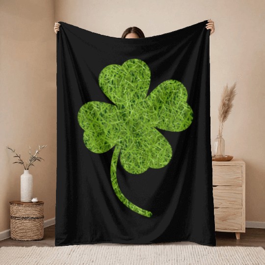 Shamrock Grass Print Throw Blankets