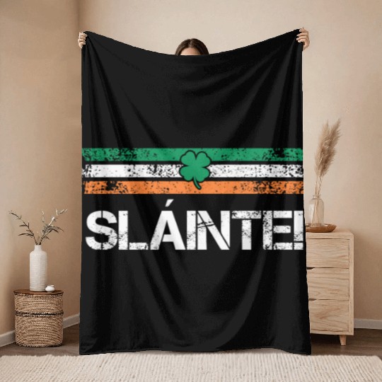 Slainte Ireland toast Throw Blankets