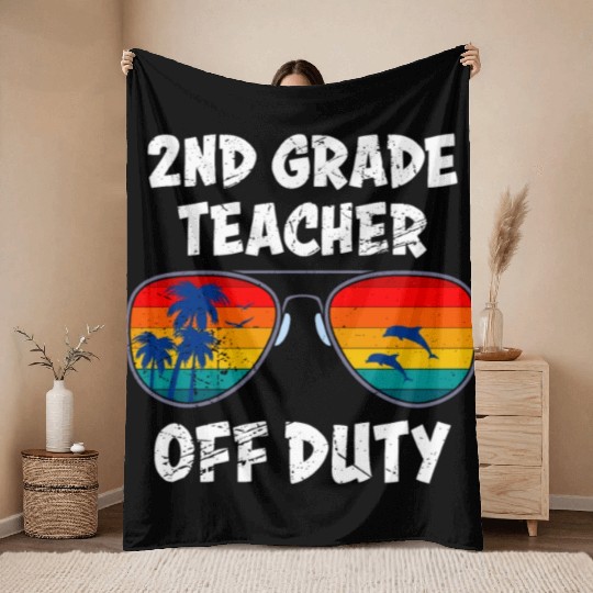 Second grade class teacher off duty school teacher Throw Blankets