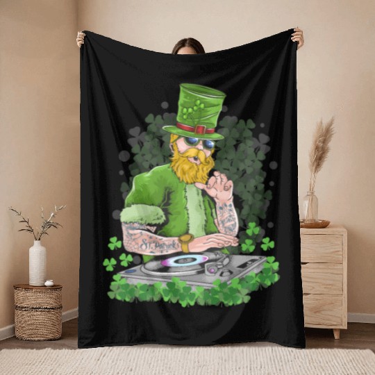 St Patricks Day DJ, Music Love, Tattoos Lucky Clov Throw Blankets