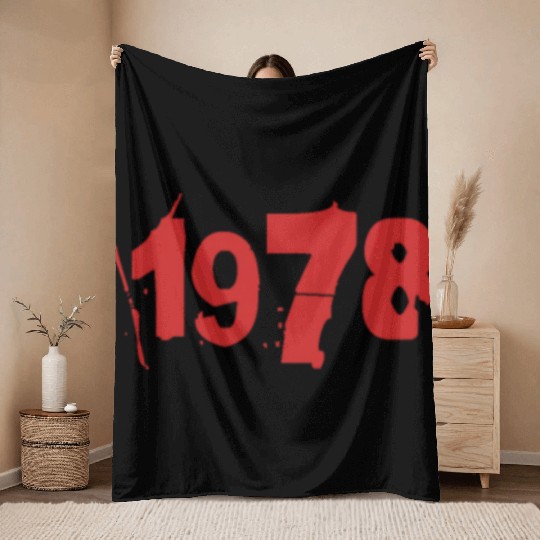 1978 Throw Blankets