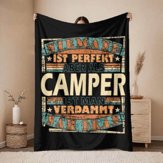 Camping Held Camper Zelten Grillen Natur Throw Blankets