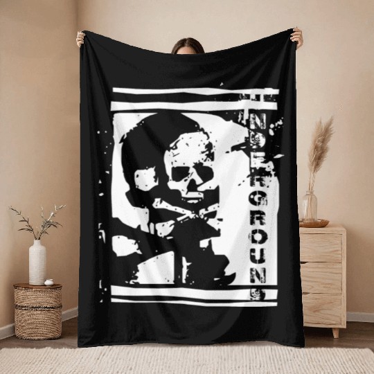 UNDERGROUND skull PUNK design Throw Blankets