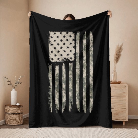 Camouflage American Flag Desert Camo USA Flag Throw Blankets