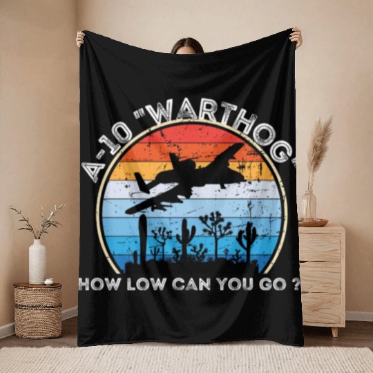 A-10 Warthog How low can you go ? Throw Blankets