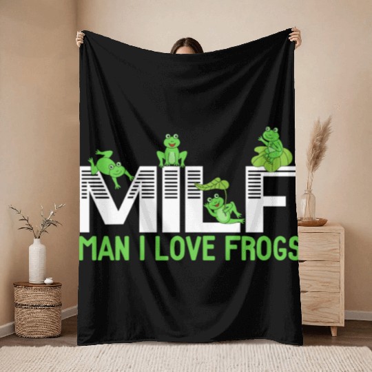Man I Love Frogs Tadpole Amphibian Herpetologist Throw Blankets