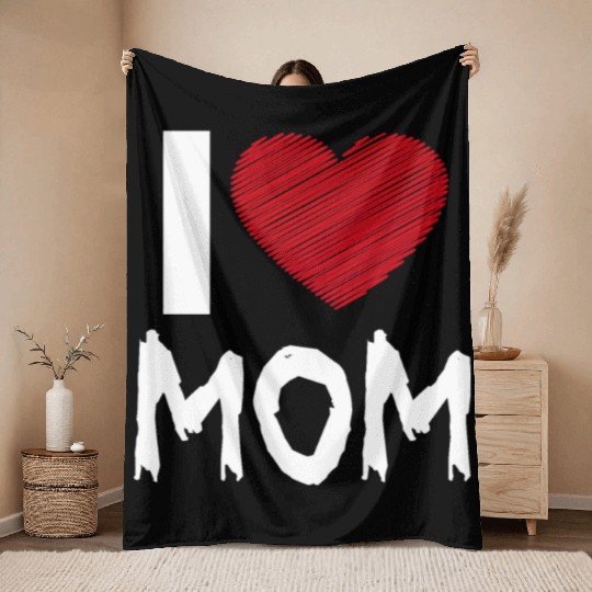 I Love Mom Throw Blankets