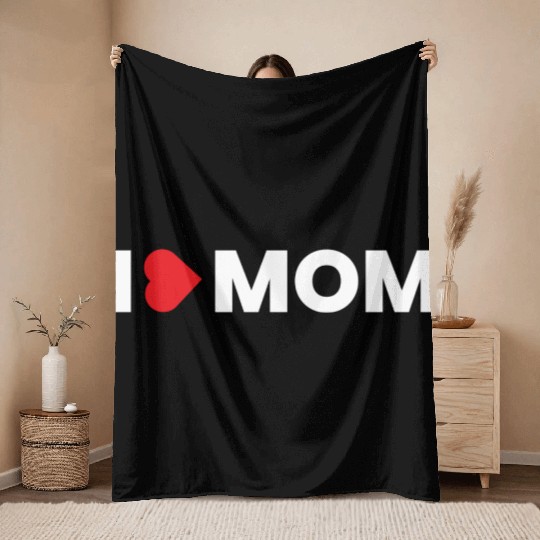 I love mom Throw Blankets