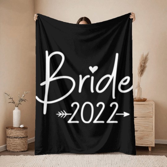 Bride 2022 For Wedding Or Bachelorette Party Throw Blankets