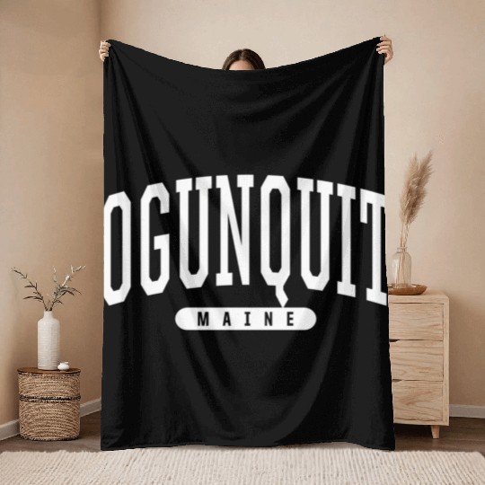 Style Ogunquit Maine Throw Blankets