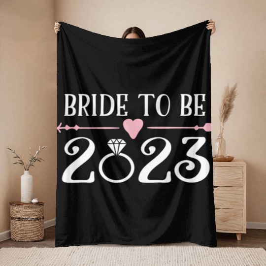 Bride To Be 2023 Engagement Ring Future Bride Throw Blankets