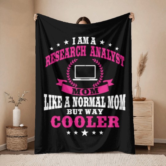 Research Analyst Mom Outfit Mother's Day Throw Blankets