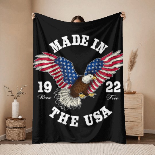100 Year Old Patriotic Eagle Usa Flag 1922 Throw Blankets