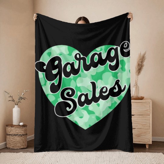 Garage Sales green camo heart Throw Blankets