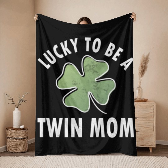 Lucky To Be A Twin Mom Saint Patric Day Throw Blankets
