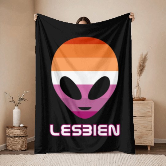 Lesbien aka lesbian alien Throw Blankets