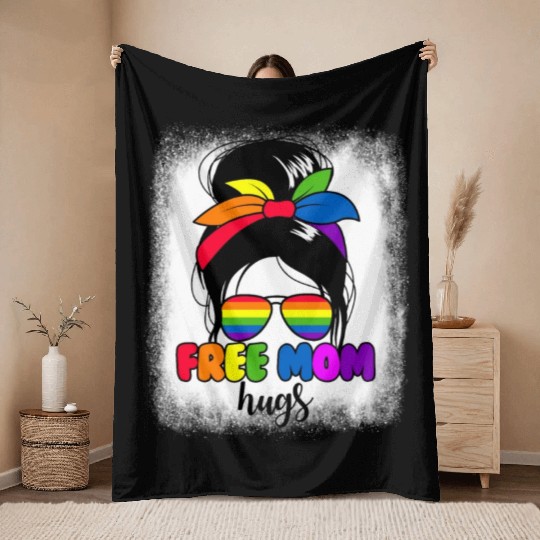 Free Mom Hugs Womens Messy Bun LGBTQ Free Mom Hugs Throw Blankets