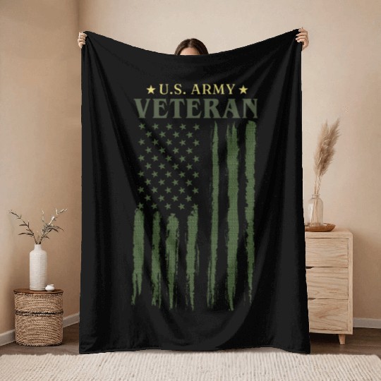 US army veteran Throw Blankets
