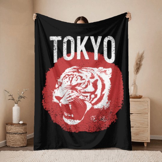 Tokyo Tiger Head Distressed Throw Blankets