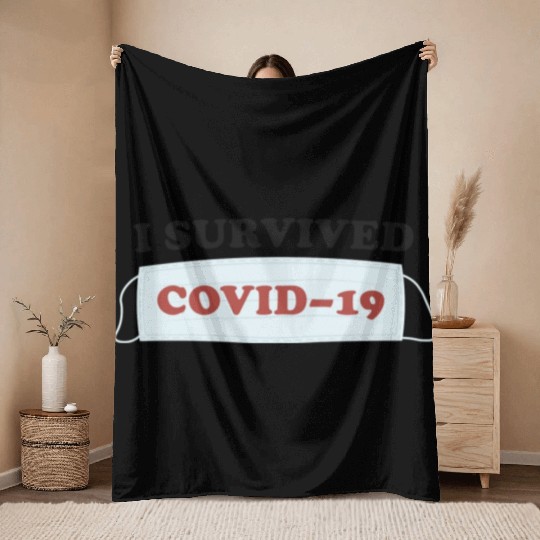 I SURVIVED COVID19 green Throw Blankets