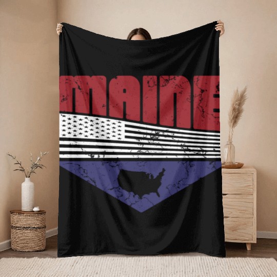 Retro Vintage Maine Usa Throw Blankets