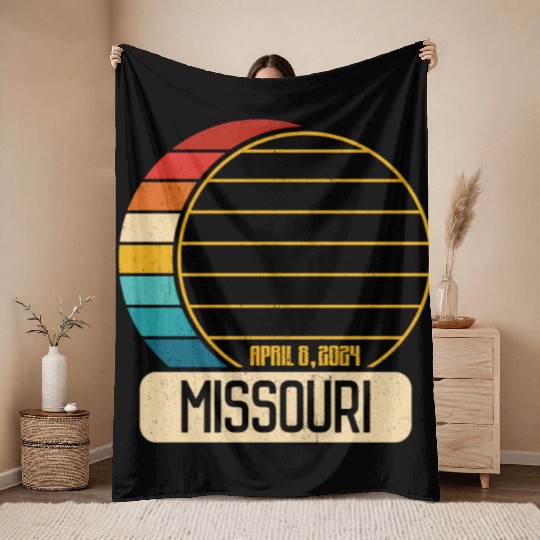 Total Solar Eclipse Missouri April 28 2024 Eclipse Throw Blankets