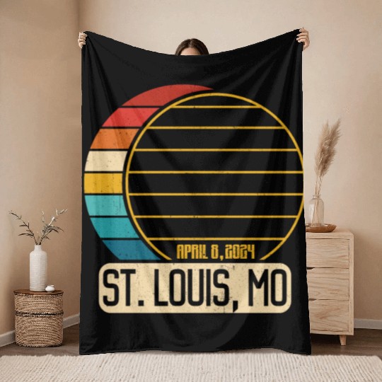 Total Solar Eclipse Missouri St. Louis EclipseSt. Throw Blankets