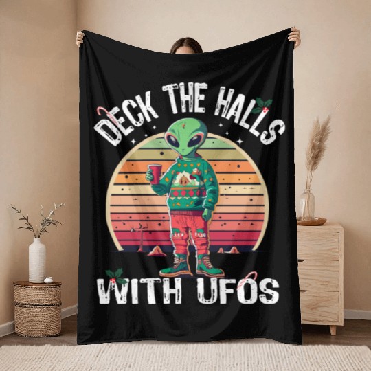 Beam Me Up Santa Claus Alien Christmas Ufo Coffee Throw Blankets