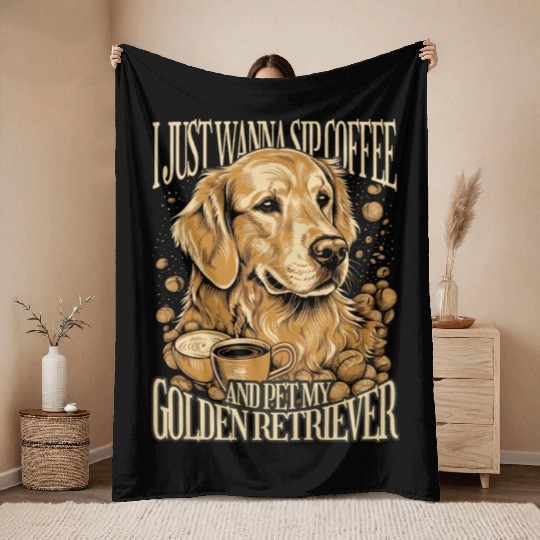Golden retriever dog realistic Throw Blankets