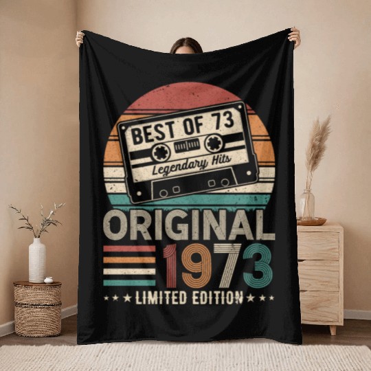 1973 Vintage Legend Throw Blankets