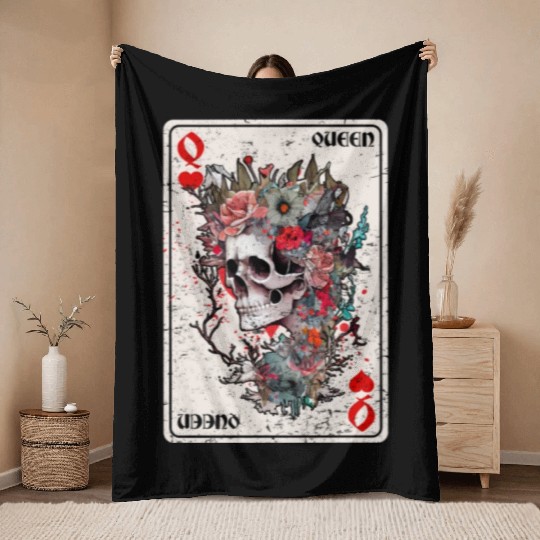Queen of Hearts Card Game Horror Heart Queen Throw Blankets
