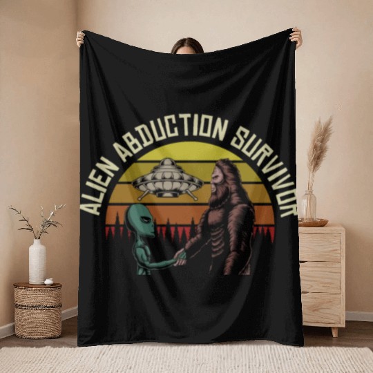 Alien, Aliens, UFO, UAP, Space Unknown Flight Throw Blankets