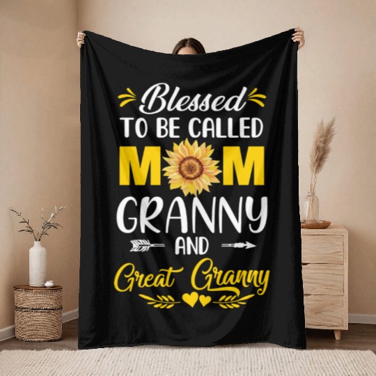 Blessed To Be Called Mom Granny Great Granny Throw Blankets
