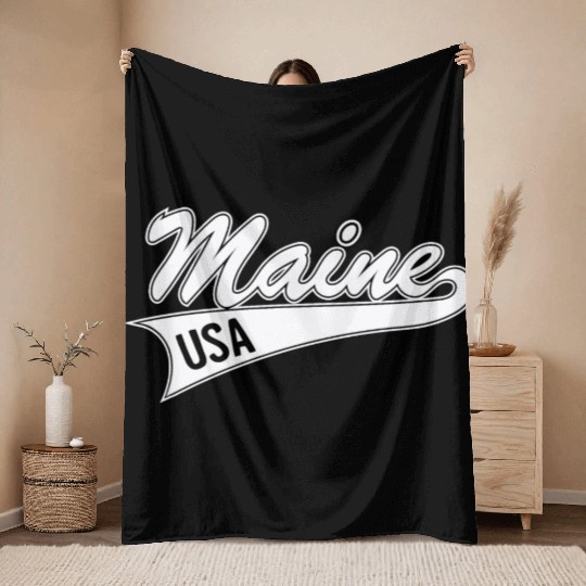 Maine USA Throw Blankets