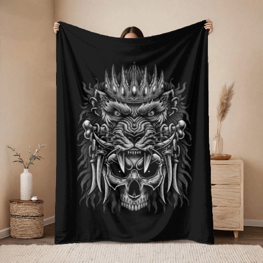 skull king lion Throw Blankets