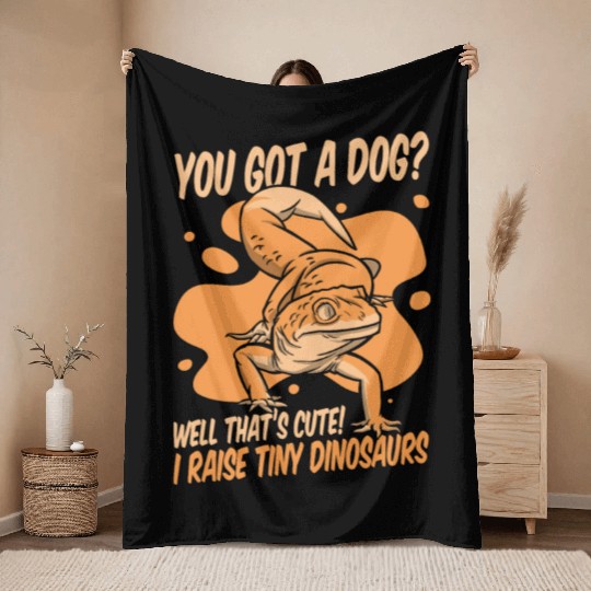 I Raise Tiny Dinosaurs Lizard Gekkota Crested Throw Blankets